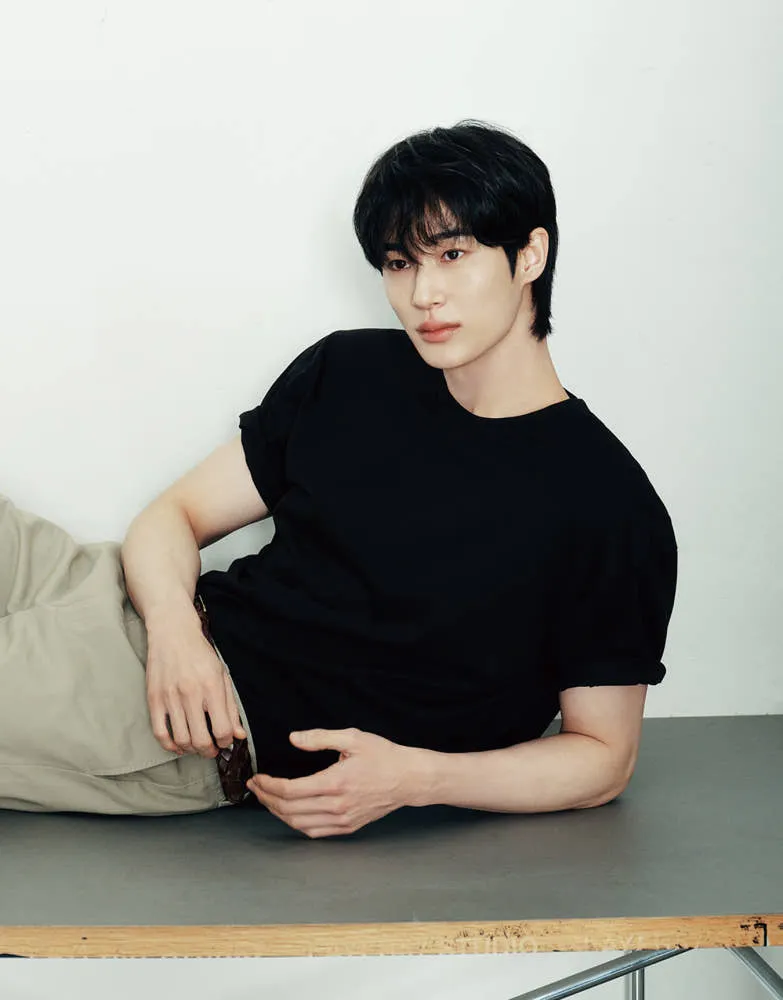 변우석 베이직 반팔 티셔츠 (20컬러, 26SS)