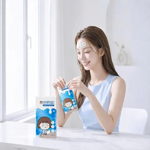 "극강의 시원함으로 더위 뚝!" 내손에 아이스 붙이는 시트 쿨패치